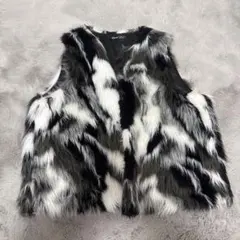 ファー　ノースリーブベスト 白黒