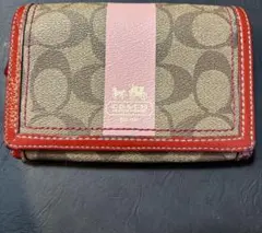 COACH シグネチャー 二つ折り財布 ピンク レッドのサムネイル