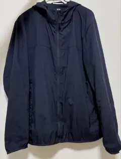 ユニクロ　ポケッタブルパーカー　メンズL ネイビー