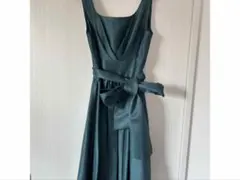 ダークグリーン サテン風 Aラインドレス