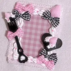 ホイップデコ トレカケース 量産型 ブラック×ピンク いちご リボンたくさん ♡