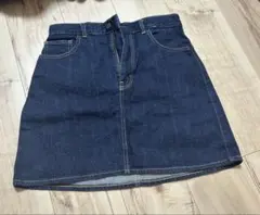 GU 台形　タイト　スカート