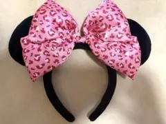 ディズニーリゾート　ミニー　ピンク　リボン　　ヒョウ柄　カチューシャ