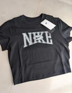 NIKE クロップド丈 半袖Tシャツ ブラック