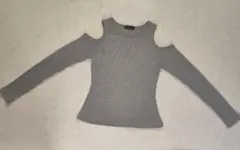 オフショルダーリブ編み長袖トップス グレー