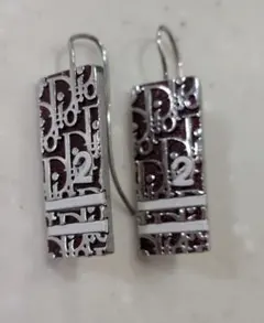 Dior トロッター ナンバー2 ピアス - メルカリ
