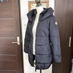 MONCLER ダウンジャケット ブラックのサムネイル
