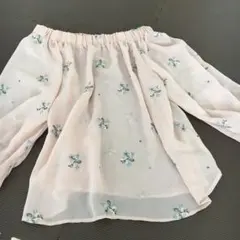 アズノゥアズ  ピンキー  刺繍　花柄　オフショル　ブラウス