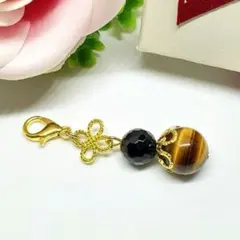 【タイガーアイとオニキスの天然石チャーム】金運＊仕事運＊お守り＊天然石＊おしゃれ