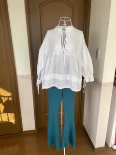 ジュエティベルボトムパンツ Mのサムネイル