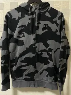 Under Armour 迷彩柄パーカー Mサイズ