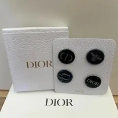 新品未使用　DIOR ノベルティ ピンバッジ 4点セット ロゴ 非売品　ブラック