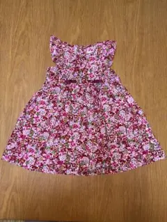 BeBe 花柄ノースリーブワンピース