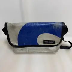 FREITAG メッセンジャーバッグ ショルダーバッグ　ホワイト ブルーのサムネイル