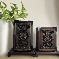 拘りのハンドメイド和風貯金箱(中型と中型の小)と台座のダブルセット