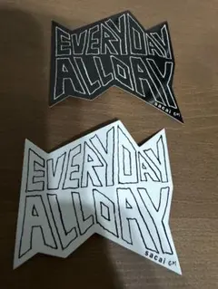 sacai 26SS ⭕️非売品ステッカー　２枚セット