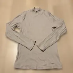 ユニクロ　長袖セーター　Mサイズ