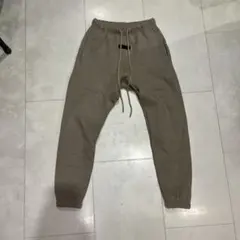 エッセンシャルズのサムネイル