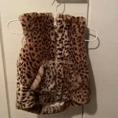 ヒョウ柄ファーベスト