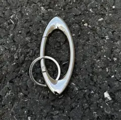 【カラビナ】スタイリッシュ キーホルダーシルバーオーバル型 リング付き