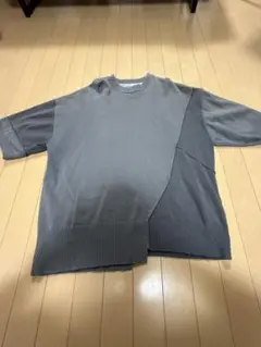 アシンメトリック グレー Tシャツ 半袖