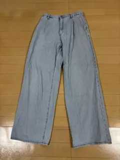 ライトブルーワイドレッグデニム