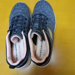 SKECHERS メモリーフォーム スニーカー 7.5 US