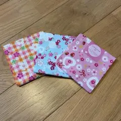 ハンドメイドマスク幼児〜低学年 リボン付き3枚セット 花柄