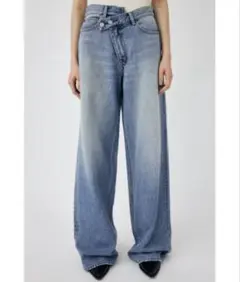 MOUSSY大人気　CROSS WAIST WIDE STRAIGHT