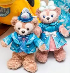 新作 ダッフィー　シェリーメイ　ぬいぐるみバッジ　ディズニーシー　25周年