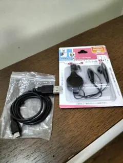 ガラケー用イヤホン(新品未開封)＋USBケーブルのサムネイル