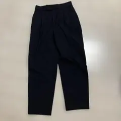 黒のプリーツ入りスラックス サイズ1