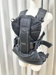 良品 BabyBjorn ベビーキャリアONE KAI Air 抱っこ紐 黒