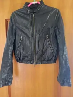 羊革　ショート丈 レザージャケット 黒