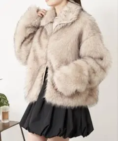 2025年最新】RAYcassin ファーブルゾンの人気アイテム - メルカリ