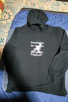 カンゴール×Sportコラボ、黒トレーナーフード付