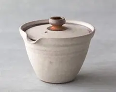 美品】飯高幸作 ふた付きポット白(しのぎあり)と小皿付きマグホワイト