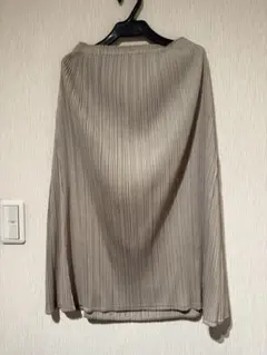 PLEATS PLEASE ベージュ プリーツスカートのサムネイル