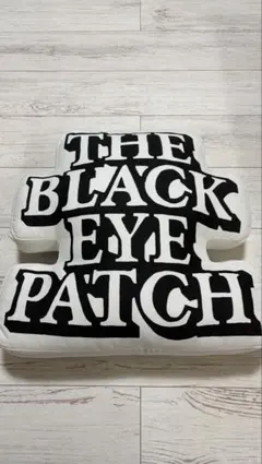 レア BlackEyePatch ブラックアイパッチ クッション レア BlackEyePatch ブラックアイパッチ クッション - メルカリ