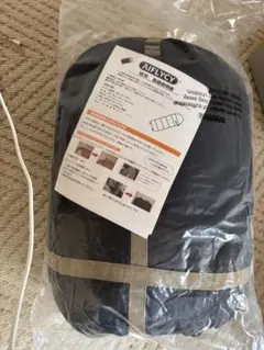 寝袋 シュラフ ネイビー新品未開封品のサムネイル