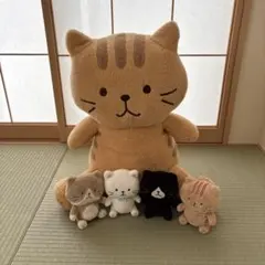 ふくふくにゃんこ ぽわぽわBIG抱きぐるみ サバ太・チャチャ丸 - メルカリ