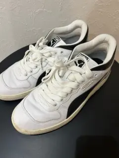 PUMA ホワイト/ブラック スニーカー