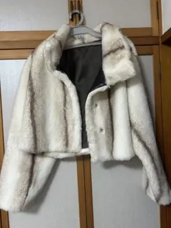 Isee room ファーコート　ホワイト Isee room ファーコート ホワイト フォックスファーコート 6色