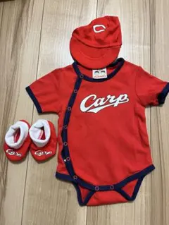 カープ　ロンパース　帽子　靴下セット