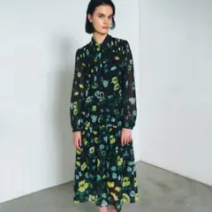 ダイアグラム グラデフラワープリントワンピース　花柄　ベルト　ボウタイ　紺