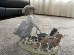 美品 リヤドロ 仔犬たちの行進　フィギュリン NO.6784のサムネイル