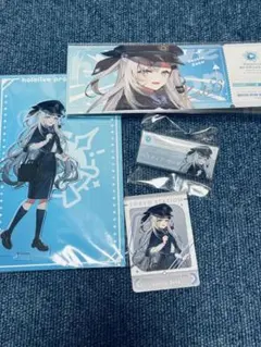 ホロライブ 東京駅 シオリ・ノヴェラ アクリルスタンド カード バッジ