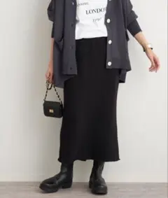 裏毛セミフレアスカート　ブラック　フレームワーク