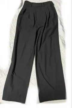 ユニクロタックワイドパンツ