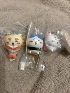 ちいかわ寿司　フィギュアキーホルダー　ちいかわ　ハチワレ　シーサー　セット